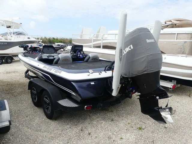Slide: The Image of Skeeter ZX20 2014 - 6