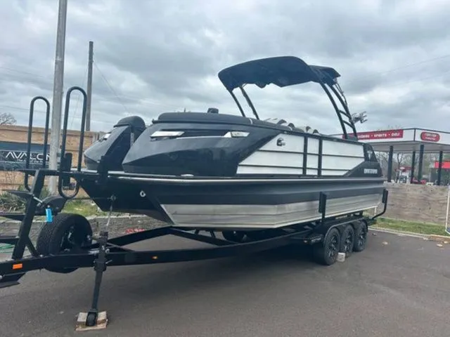 The Image of Montara 25' SURF BOSS 2.0 CW 2022 - 1