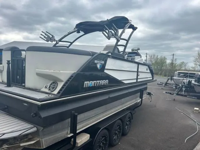 Slide: The Image of Montara 25' SURF BOSS 2.0 CW 2022 - 2