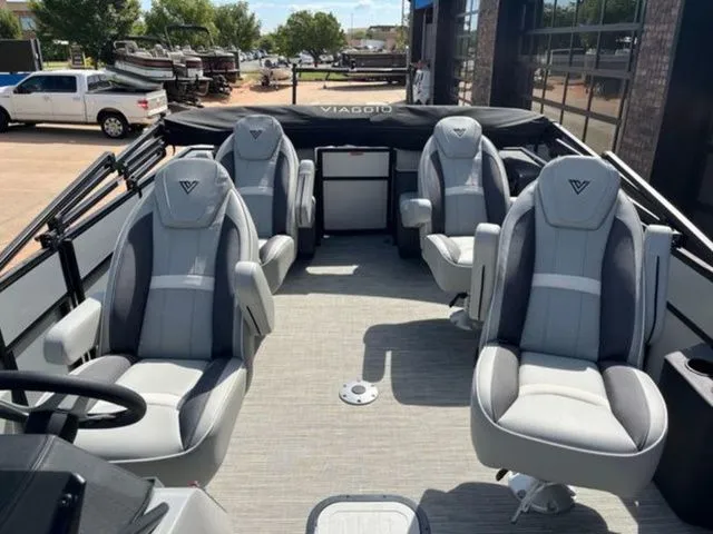 Slide: The Image of Viaggio By Misty Harbor Lago Q L22Q 2023 - 4