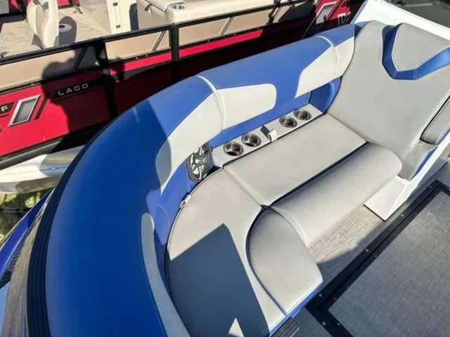 Slide: The Image of Montara 25' SURF BOSS 2.0 CW 2023 - 12