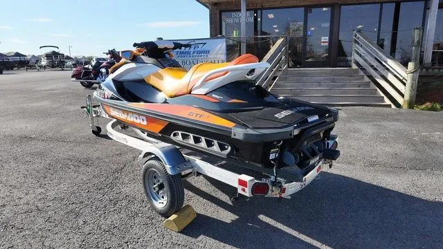Slide: The Image of Sea-Doo GTI SE 155 2018 - 4