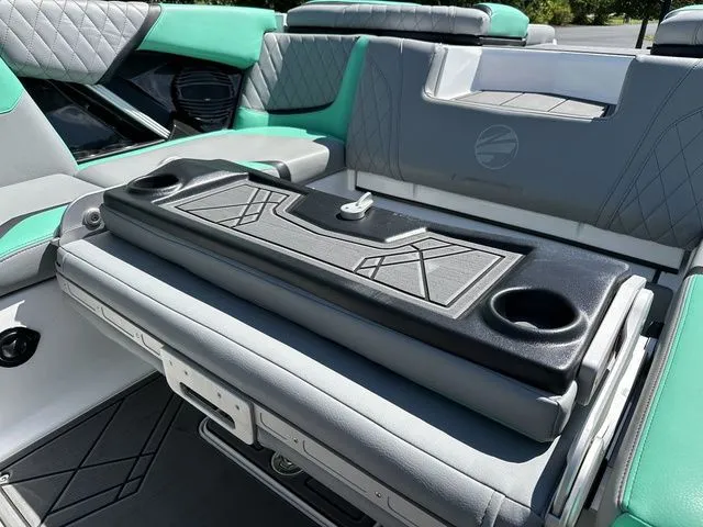 Slide: The Image of Tigé 20RZX 2023 - 23