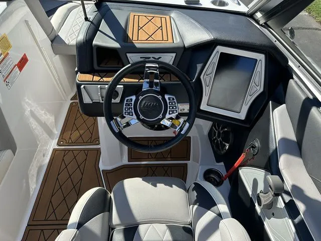 Slide: The Image of Tigé ZX5 2019 - 40