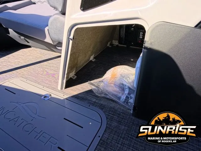 Slide: The Image of SunCatcher Elite 324SL 2026 - 7