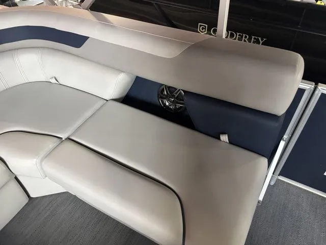 Slide: The Image of Godfrey Sweetwater 2286 FS 27 In. Package 2026 - 14