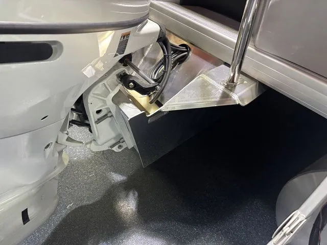 Slide: The Image of Godfrey Sweetwater 2286 FS 27 In. Package 2026 - 24