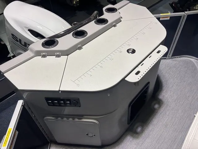 Slide: The Image of Godfrey Sweetwater 2286 FS 27 In. Package 2026 - 3