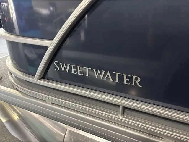 Slide: The Image of Godfrey Sweetwater 2286 FS 27 In. Package 2026 - 31