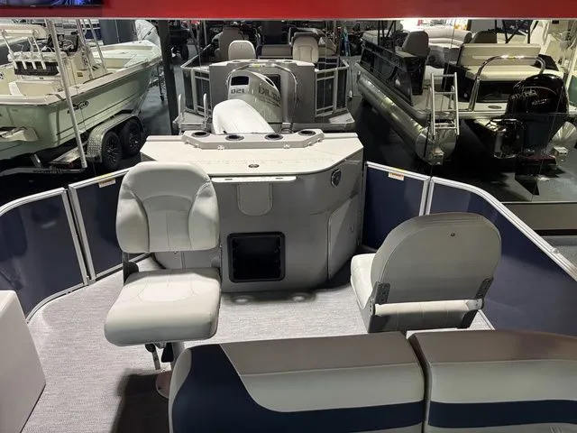 Slide: The Image of Godfrey Sweetwater 2286 FS 27 In. Package 2026 - 4