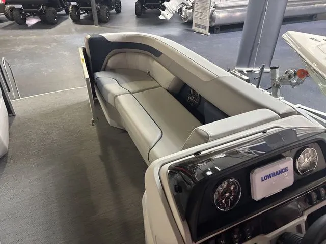 Slide: The Image of Godfrey Sweetwater 2286 FS 27 In. Package 2026 - 9