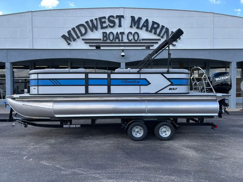 The Image of 2026 Bentley Pontoons 223 Bolt at Midwest Marine Boat Co. - 1