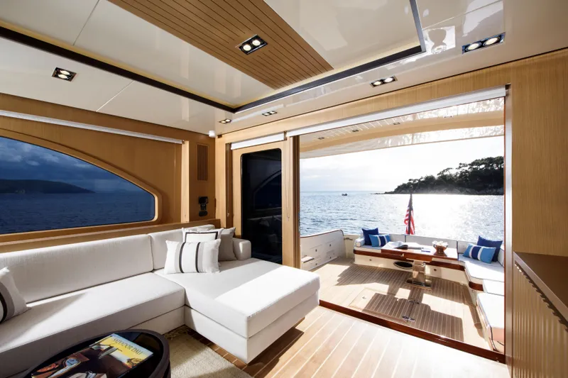 Slide: The Image of Vicem 82 Flybridge 2027 - 10