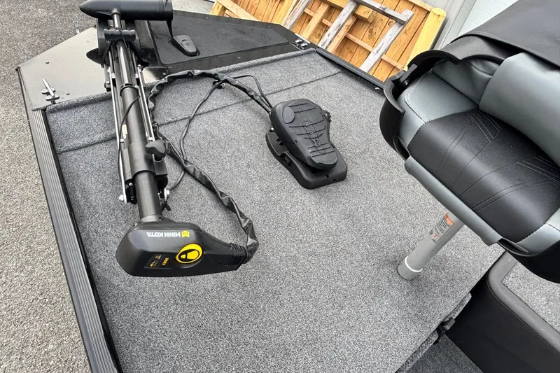 Slide: The Image of 2020 Tracker Bass Tracker Classic XL boat deck with Minn Kota trolling motor and seat. - 4