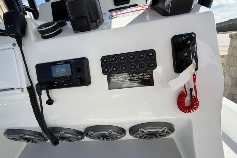 Slide: The Image of Control panel of 2026 Shallow Sport 25 X3 boat with Garmin electronics. - 29