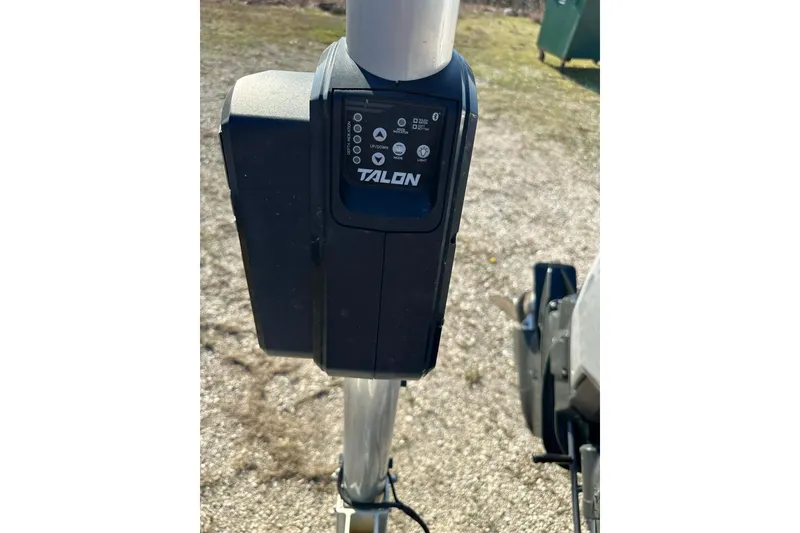 Slide: The Image of 2018 Yar-Craft 219TFX boat with Talon shallow water anchor system. - 18