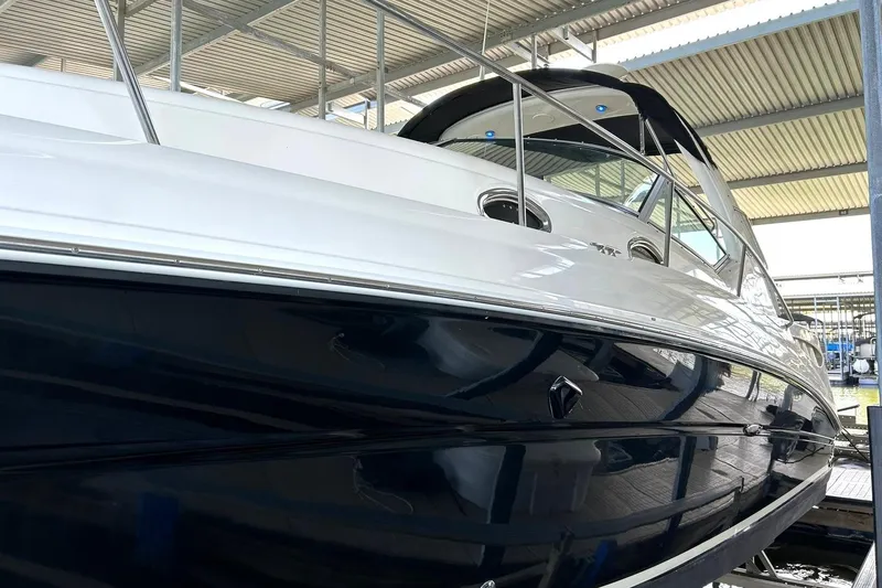The Image of The 2006 Sea Ray 320 Sundancer! - 1