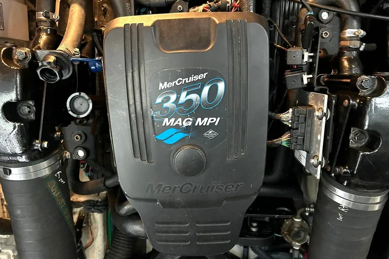 Slide: The Image of MerCruiser 350 MAG MPI engine in 2006 Sea Ray Sundancer 320 boat. - 35