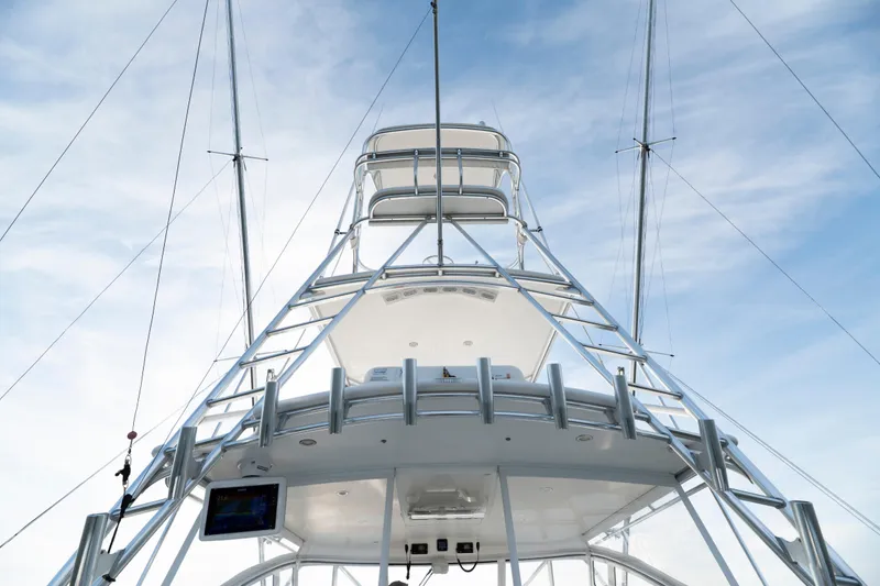Slide: The Image of 2015 Ocean Yachts 37 Express tower against a clear blue sky. - 6