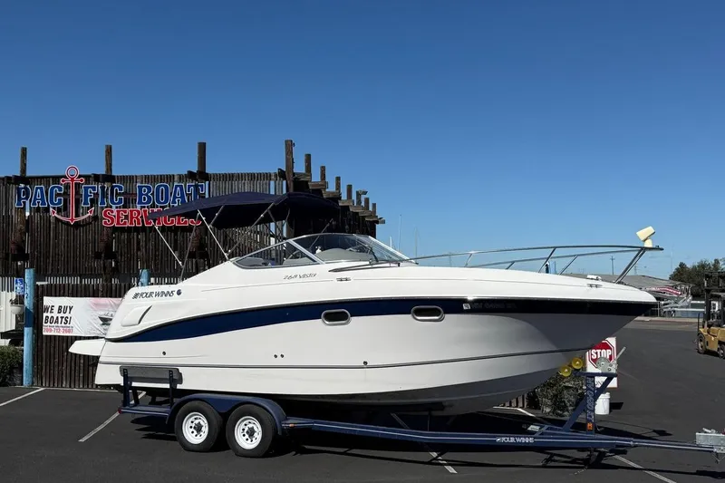 The Image of 2000 Four Winns 288 Vista boat on trailer at Pacific Boat Services. - 1