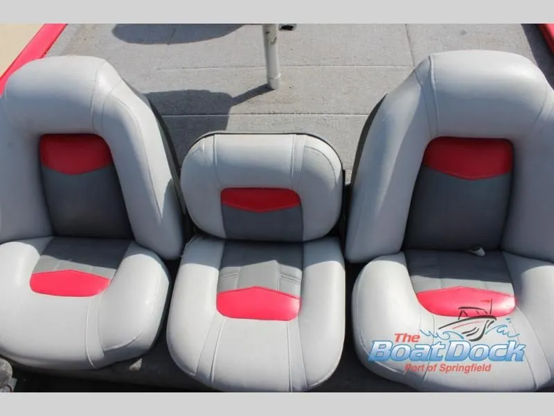Slide: The Image of 2017 Pro Team 175 TXW boat seats in gray and red. - 18