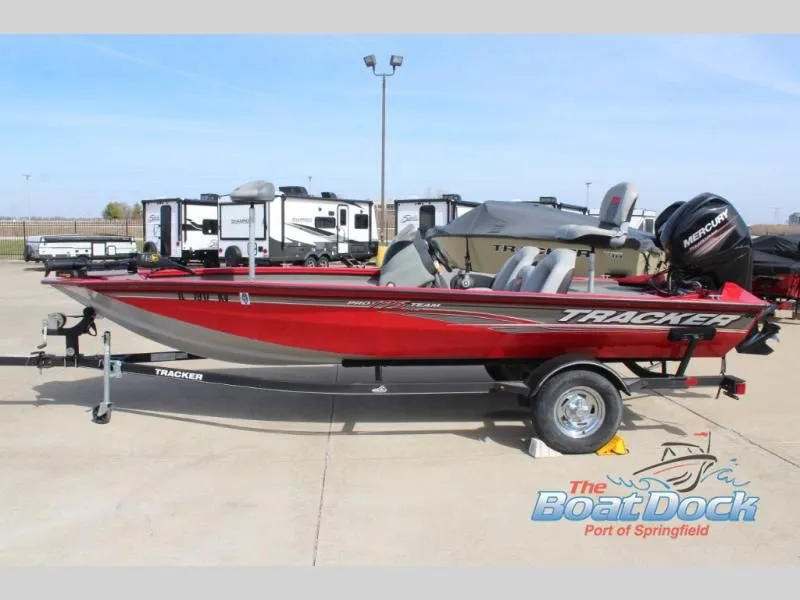 Slide: The Image of Red 2017 Pro Team 175 TXW boat on trailer. - 5