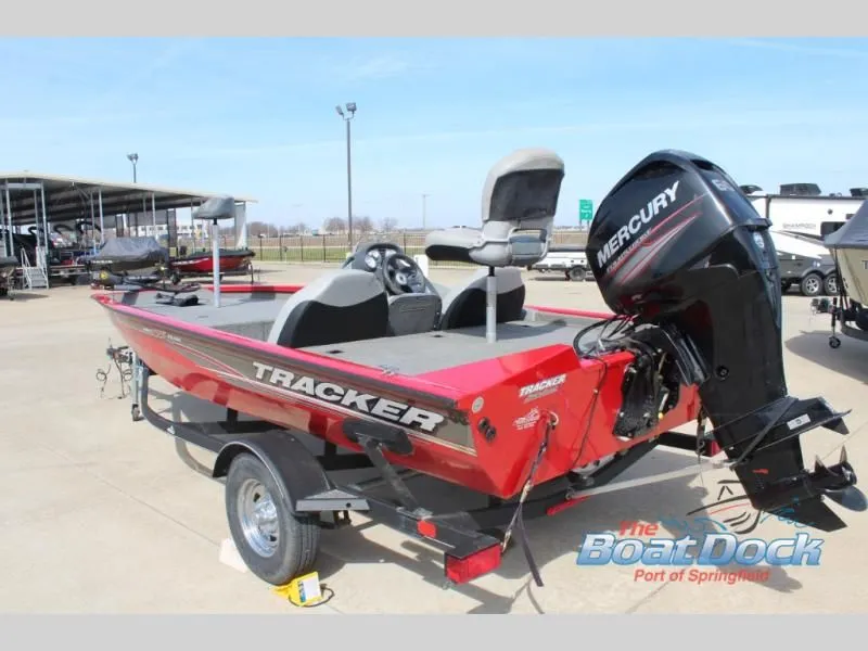 Slide: The Image of Red 2017 Pro Team 175 TXW boat with Mercury engine. - 6
