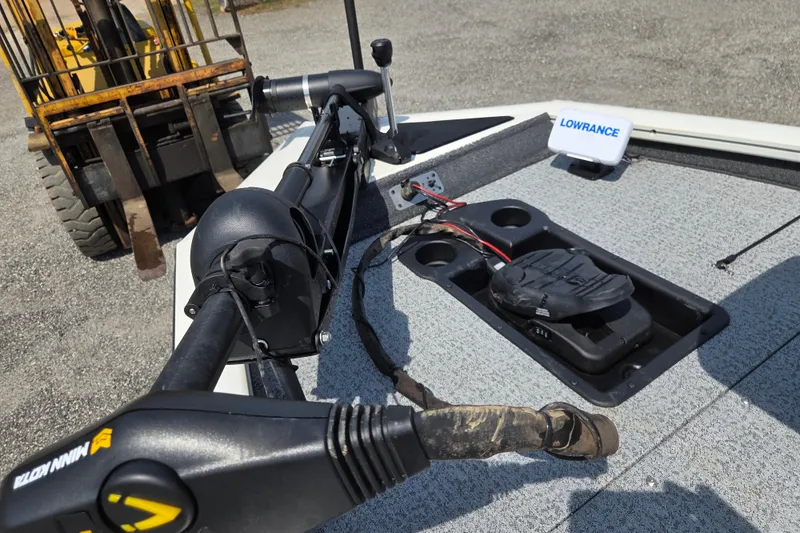 Slide: The Image of 2021 Tracker Pro Team 175 TXW Tournament Edition boat with Minn Kota trolling motor and Lowrance electronics. - 9