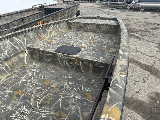 Slide: The Image of War Eagle 750 Gladiator 2026 - 5