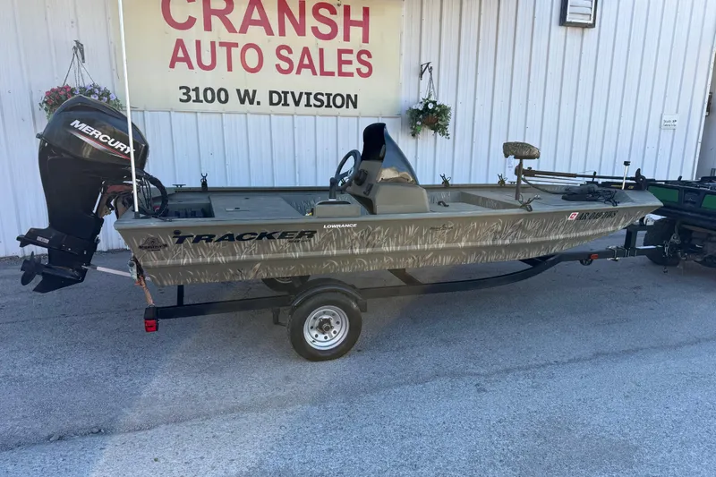 Slide: The Image of 2022 Tracker Grizzly 1648 SC boat with Mercury engine at Cransh Auto Sales. - 6