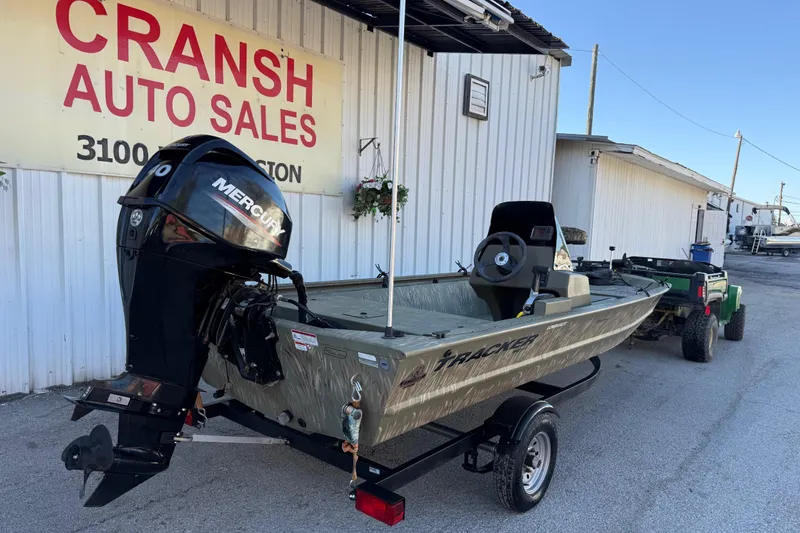 Slide: The Image of 2022 Tracker Grizzly 1648 SC boat with Mercury engine at Cransh Auto Sales. - 8