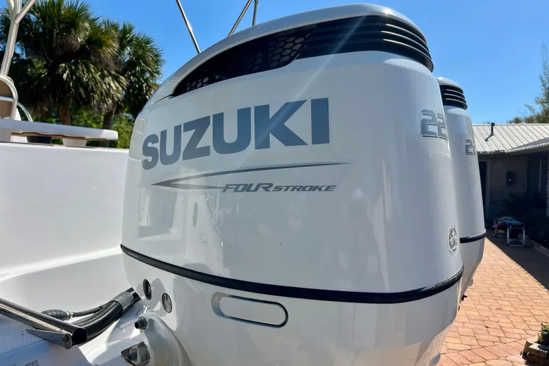Slide: The Image of 2018 Pro-Line 26 Express with Suzuki Four Stroke outboard engines. - 9