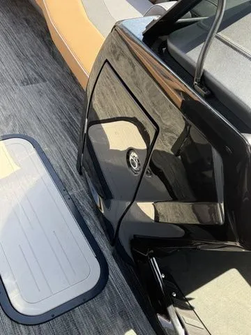 Slide: The Image of Viaggio By Misty Harbor D26UWA Tri-Toon (27" Tubes) 2025 - 8