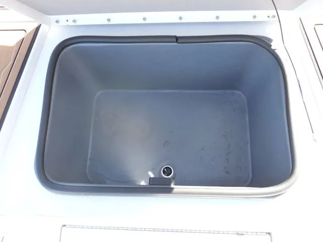 Slide: The Image of Avid 21 FSX 2024 - 14