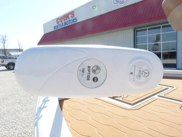 Slide: The Image of Avid 21 FSX 2024 - 7