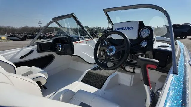 Slide: The Image of Nitro Z19 Sport 2018 - 15