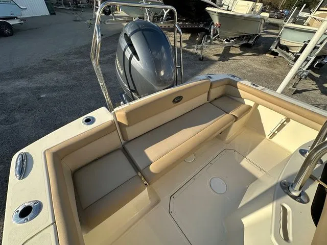 Slide: The Image of Scout 225 XSF 2012 - 10