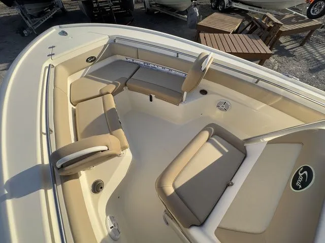 Slide: The Image of Scout 225 XSF 2012 - 4