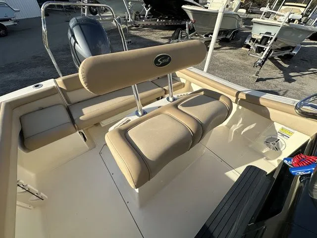 Slide: The Image of Scout 225 XSF 2012 - 7