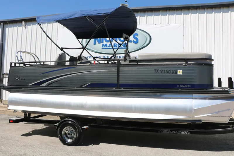 The Image of Qwest E820 XRE CR L 2023 - undefined