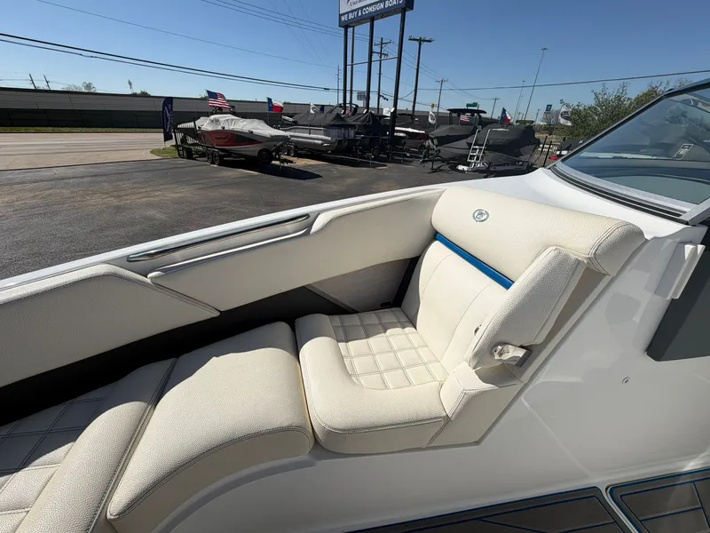 Slide: The Image of 2020 COBALT R3 SURF - Image 12 - 12