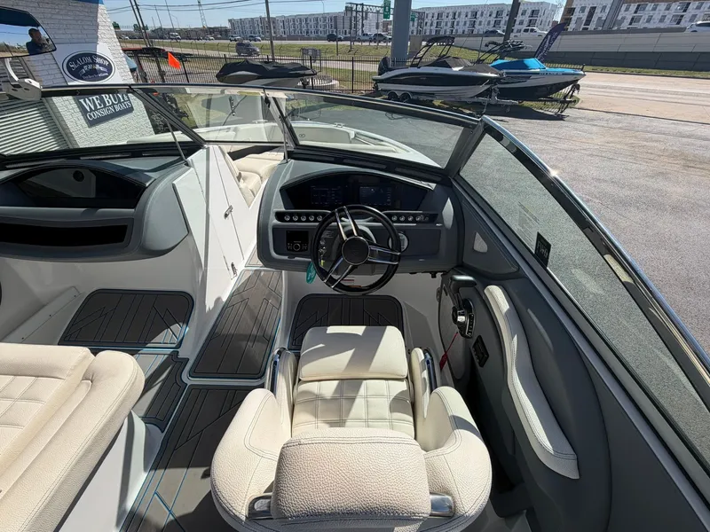 Slide: The Image of 2020 COBALT R3 SURF - Image 22 - 22