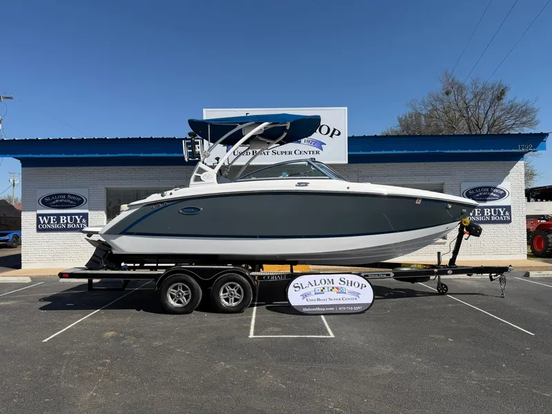 Slide: The Image of 2020 COBALT R3 SURF - Image 5 - 5