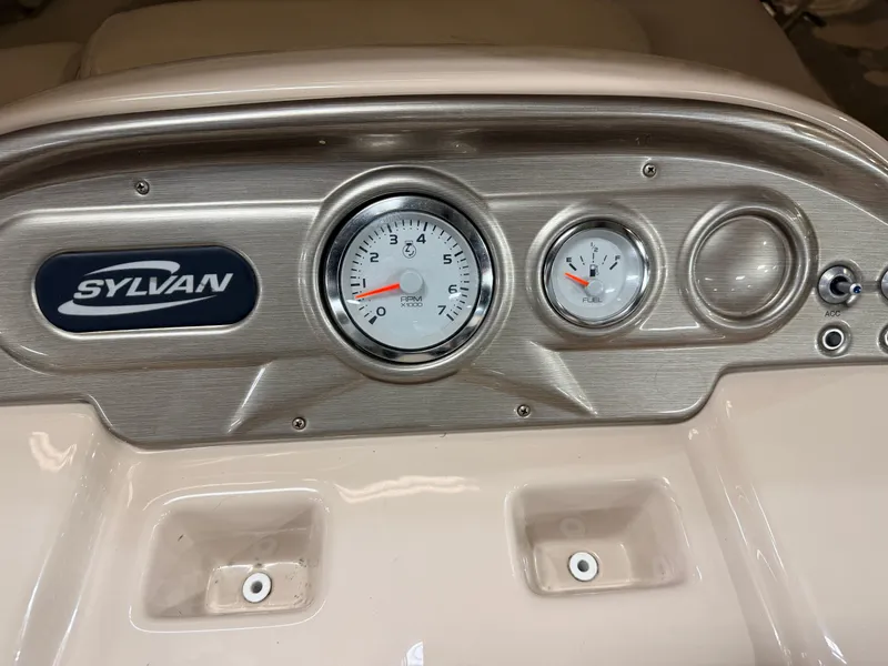 Slide: The Image of Sylvan Mirage 820 & 90HP Mercury 4Stroke - $21,995 2015 - 21