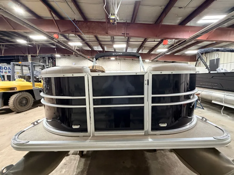 Slide: The Image of Sylvan Mirage 820 & 90HP Mercury 4Stroke - $21,995 2015 - 37