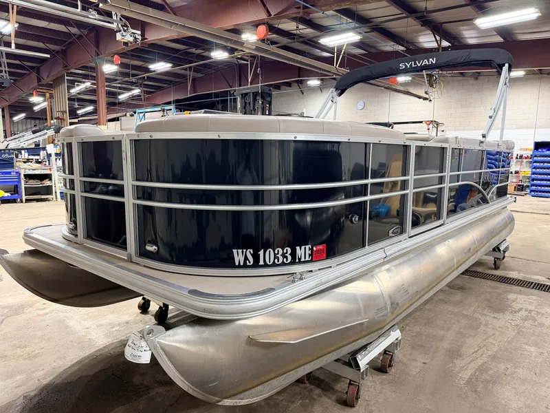 Slide: The Image of Sylvan Mirage 820 & 90HP Mercury 4Stroke - $21,995 2015 - 38