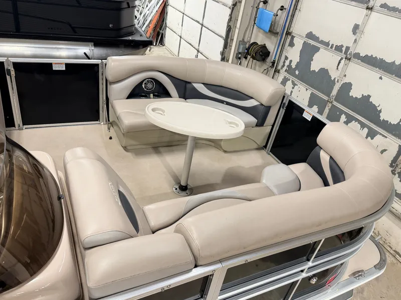 Slide: The Image of Sylvan Mirage 820 & 90HP Mercury 4Stroke - $21,995 2015 - 4