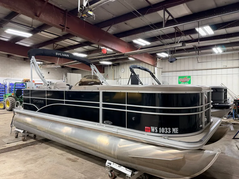 Slide: The Image of Sylvan Mirage 820 & 90HP Mercury 4Stroke - $21,995 2015 - 45