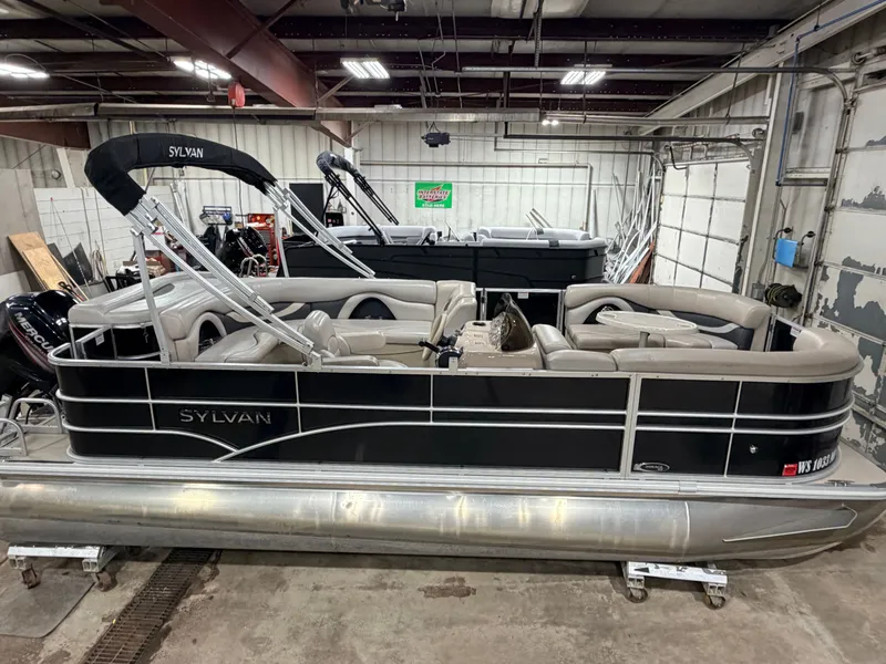 Slide: The Image of Sylvan Mirage 820 & 90HP Mercury 4Stroke - $21,995 2015 - 5