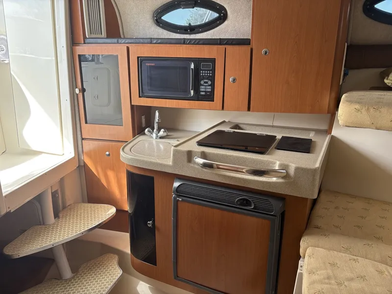 Slide: The Image of Wellcraft 290 Coastal 2005 - 14